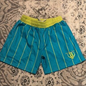 BL101 Jackson Olson Collection Boys size Medium